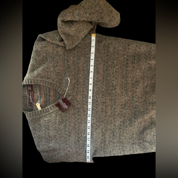Vintage Evan-Picone wool sweater( made in British hong kong) sz m - Picture 8 of 8